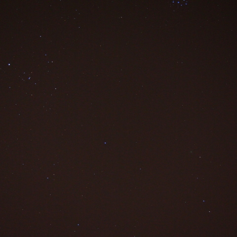 ヒヤデス・プレアデス星団とラヴジョイ彗星