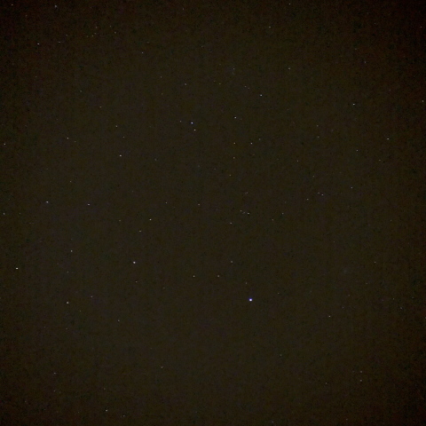 M103散開星団に接近したラヴジョイ彗星