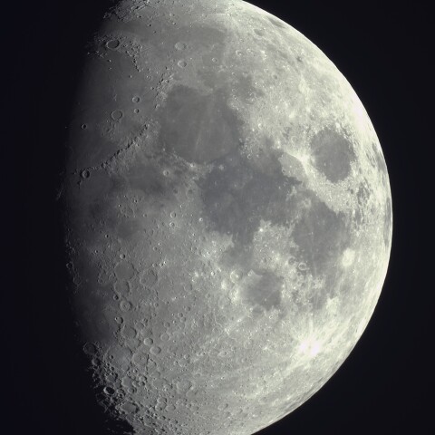 2026.05.25 月(月齢8.6)