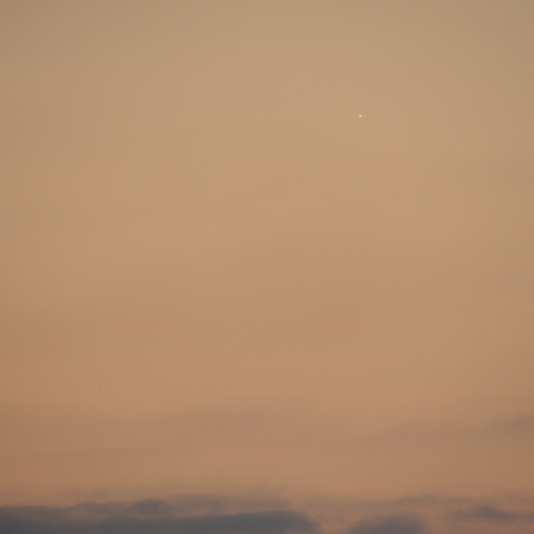 日出1分前の明けの明星