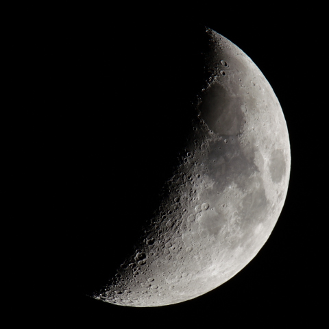 150-600mmズームレンズによる月面写真