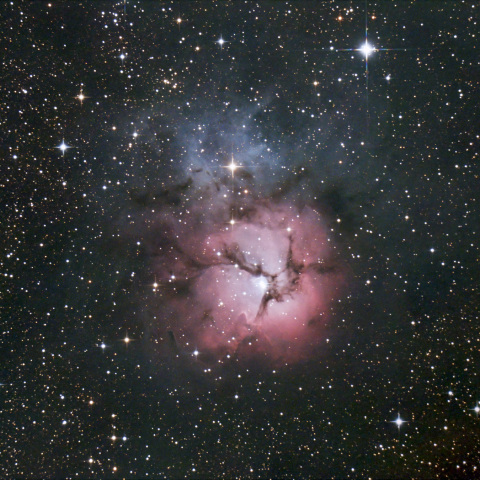 いて座の三裂星雲