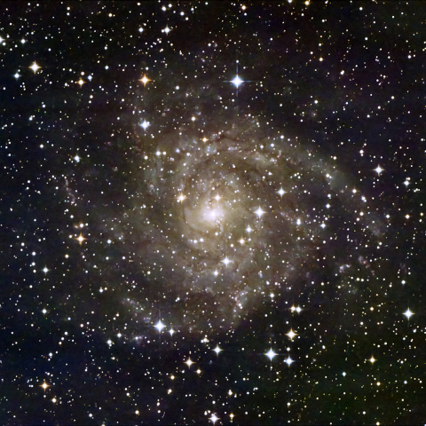 きりん座のIC342