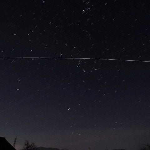 オリオン貫くISS