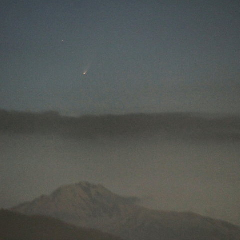 北岳とパンスターズ彗星