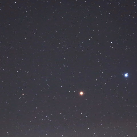 台風一過のアイソン彗星と火星（10/17未明）