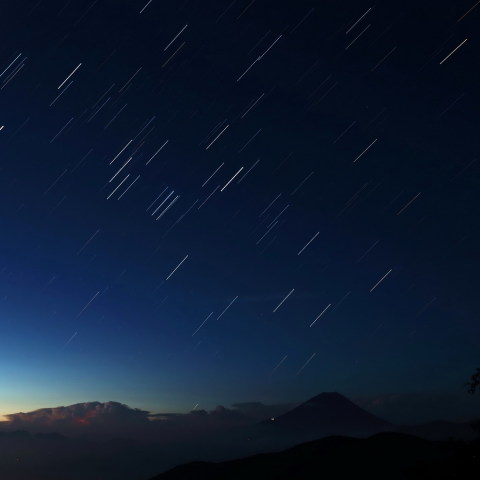 真夏のオリオンと富士