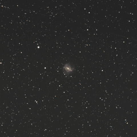 南の回転花火銀河（M83）