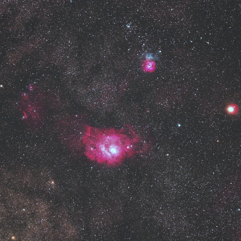 干潟星雲と三裂星雲と接近する火星