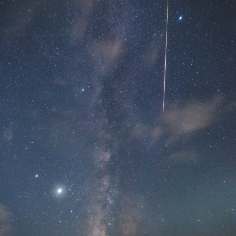 夏の天の川とペルセウス座流星群