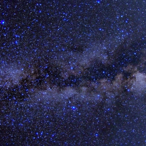 天頂付近の天の川銀河