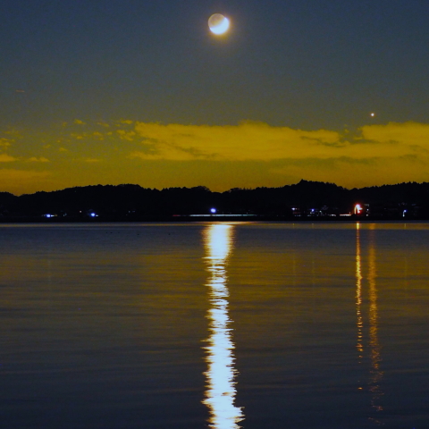 月・金星とクレセントロード