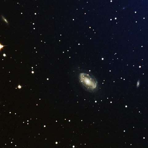 NGC4725