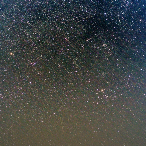 オリオン座と流星