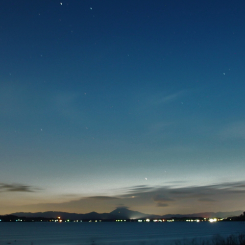 筑波山に沈む月と水星