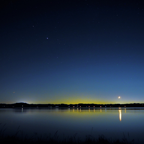 沈む三日月と木星・土星