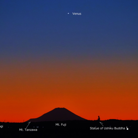 2022元旦 湖上の金星と富士