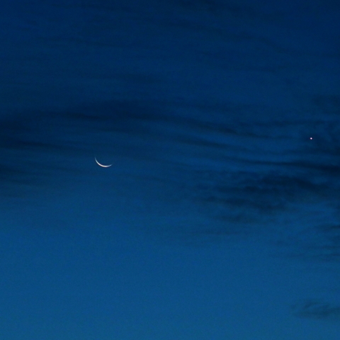 月齢27.7と金星の接近