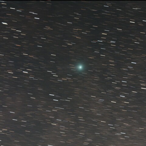 10月17日 銀河に入ったスワン彗星(C/2025 R2)