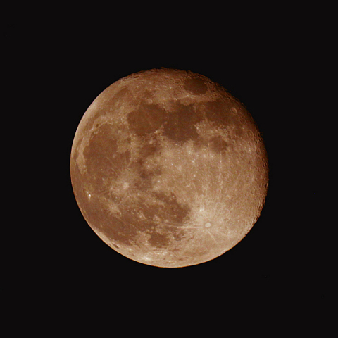 十六夜 (月齢15.7）