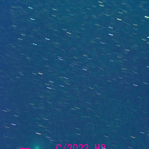 レモン彗星（11月12日）彗星核コンポジット