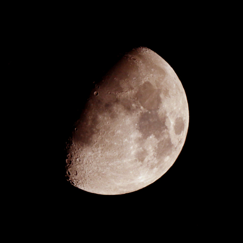 十日夜(月齢 9.2)