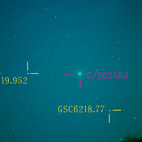 スワン彗星(C/2025 R2) 10月13日　400mm (彗星核コンポジット)