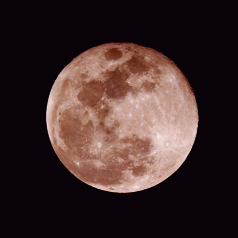 スノームーン(月齢 14.7)