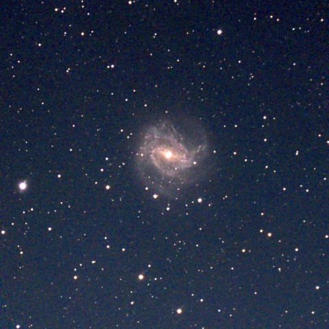 夜空は宝石箱(南の回転花火銀河 M83) Seestar50