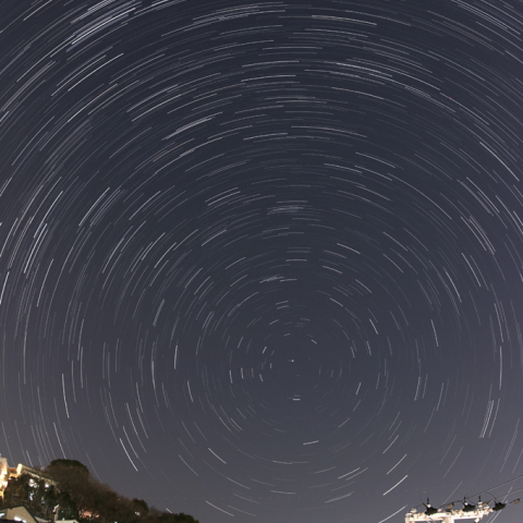 都会の空から故郷を想う