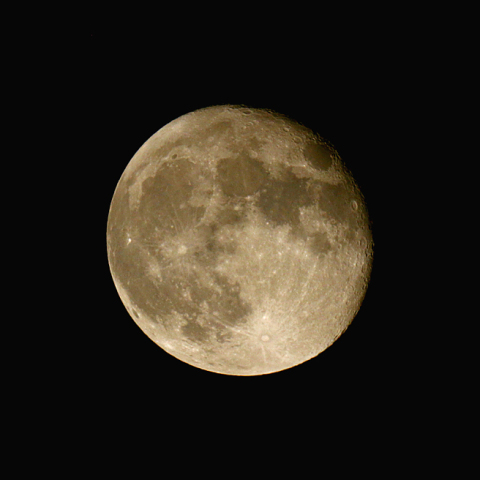 十六夜（月齢15.9）