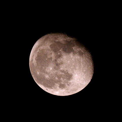 居待月(月齢17.1)