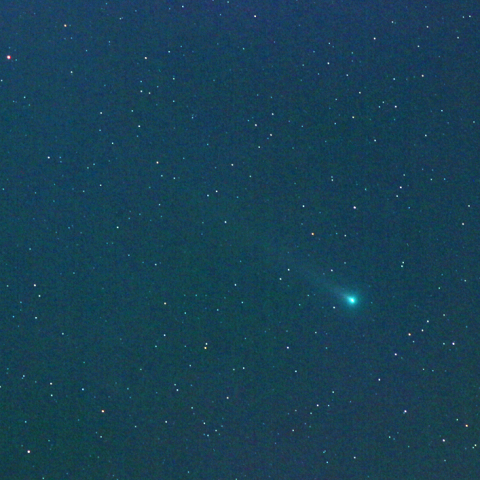 レナード彗星（C/2021A1）12月9日　200mm
