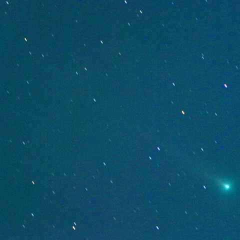 レナード彗星（C/2021A1）12月9日　400mm