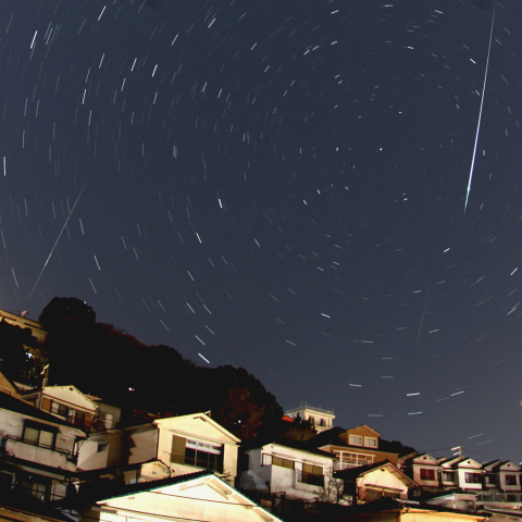 ふたご座流星群の火球