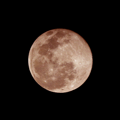 ウルフムーン(月齢15.7)