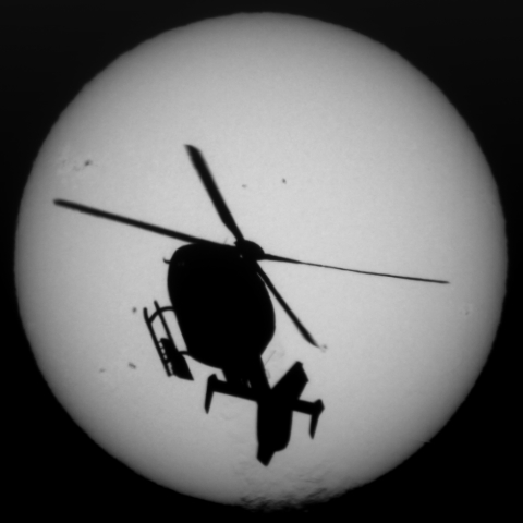 ドクターヘリと太陽