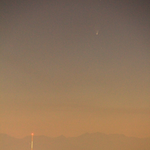 蓮華岳とパンスターズ彗星