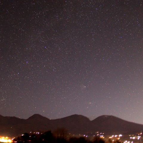 浅間連峰とパンスターズ彗星