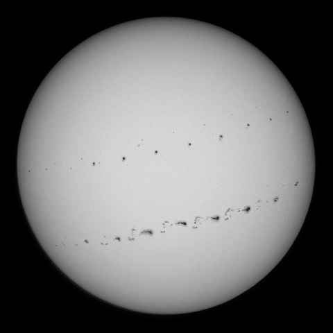 太陽黒点2396群の変化　８/03～8/14