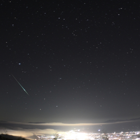 秋の星座と火球