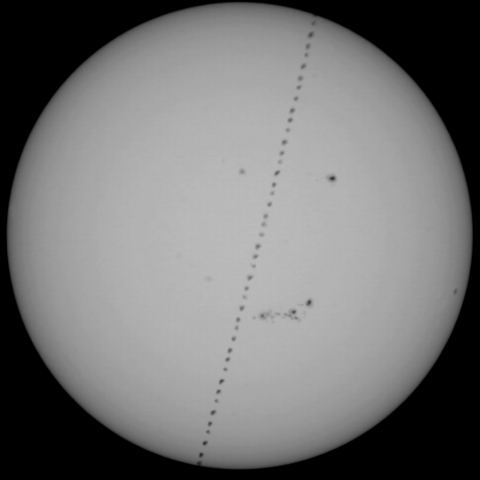 ISS　太陽面通過