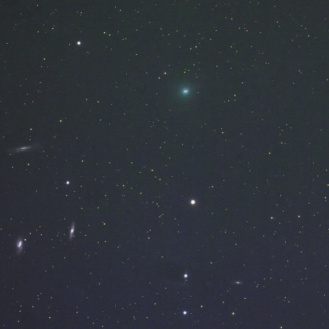 しし座の三つ子銀河と紫金山第1彗星（62P）