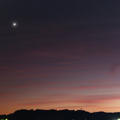 金星と沈む水星