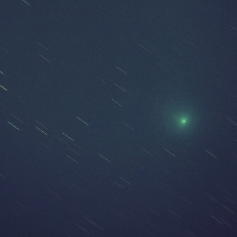 市街地からのスワン彗星