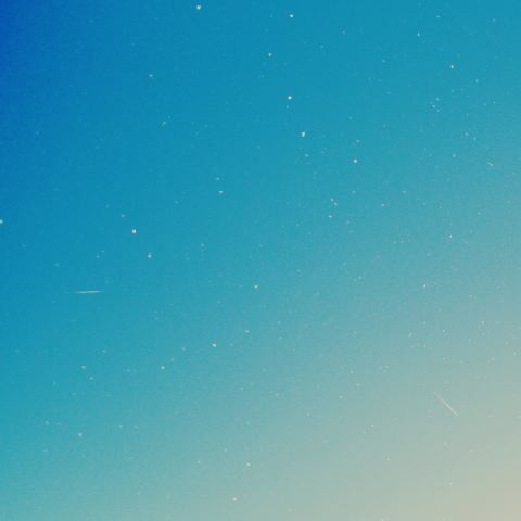 夜明け前（極大予想時刻）の北斗としぶんぎ座流星群