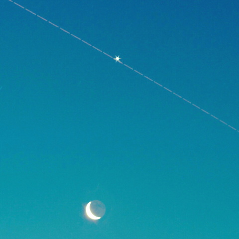 金星を通過するISS