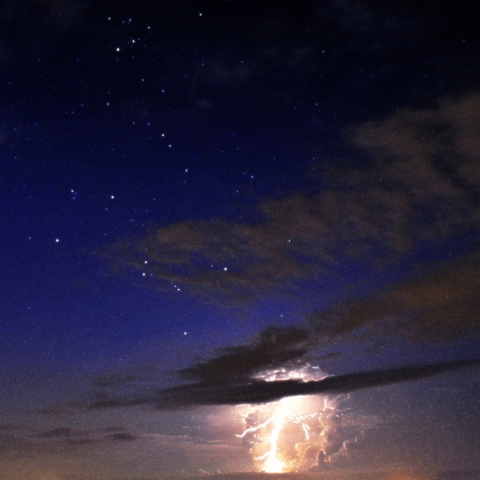 遠雷とオリオン
