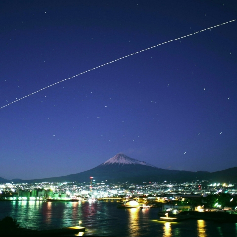 富士山工場夜景とISS