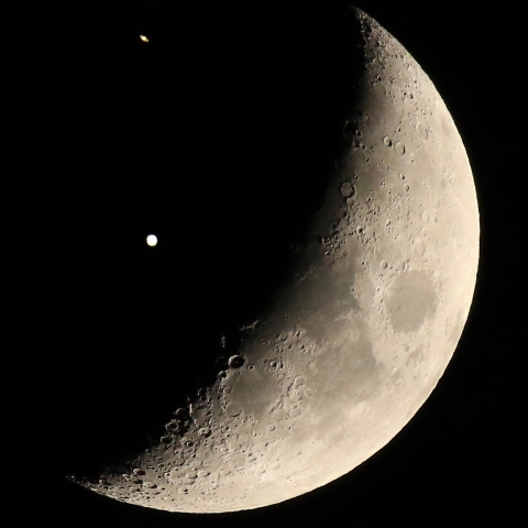 12月20日：木星と土星の接近具合を月との比較